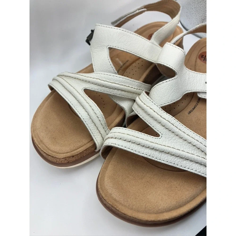 Clarks‎ Collection Sandals Womens 7.5 White Strappy Cork Wedge Ultimate Comfort